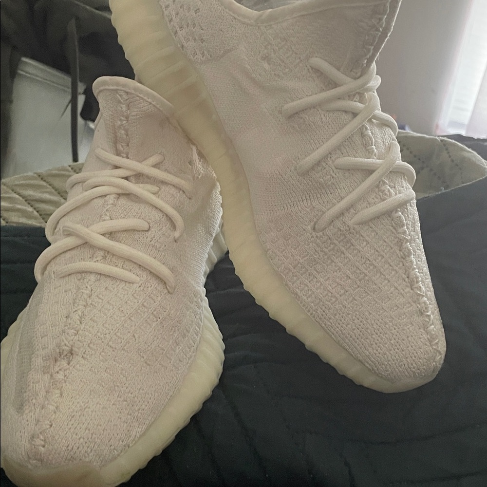 Adidas Yeezy Boost 350 V2 in Soft Cream